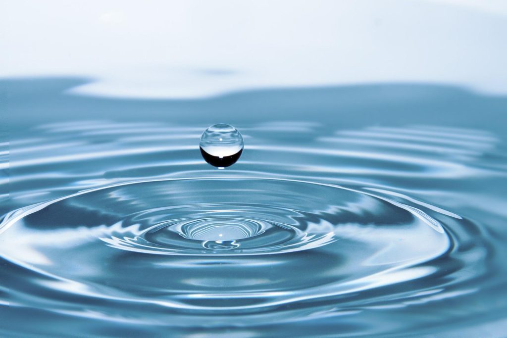 water - 该图片由rony michaud在Pixabay上发布